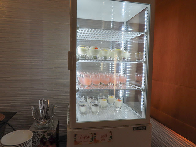 烏汶 Nartsiri Residence 自助早餐