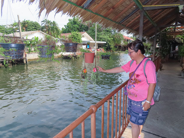曼谷市  Klong Bang Luang 水上市場