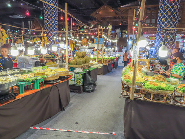 ICONSIAM 水上市場美食廣場